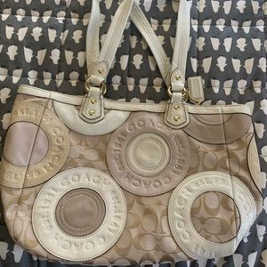 Coach M1193 shoulder bag, great condition
